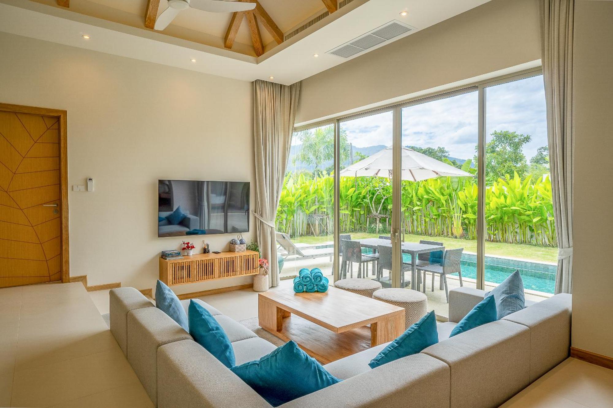 Casa Azure 19 - Brand New Villa With Private Pool And Gym With 24-7 Security - Just 15 Min To Bangtao Beach & Boat Avenue プーケット エクステリア 写真